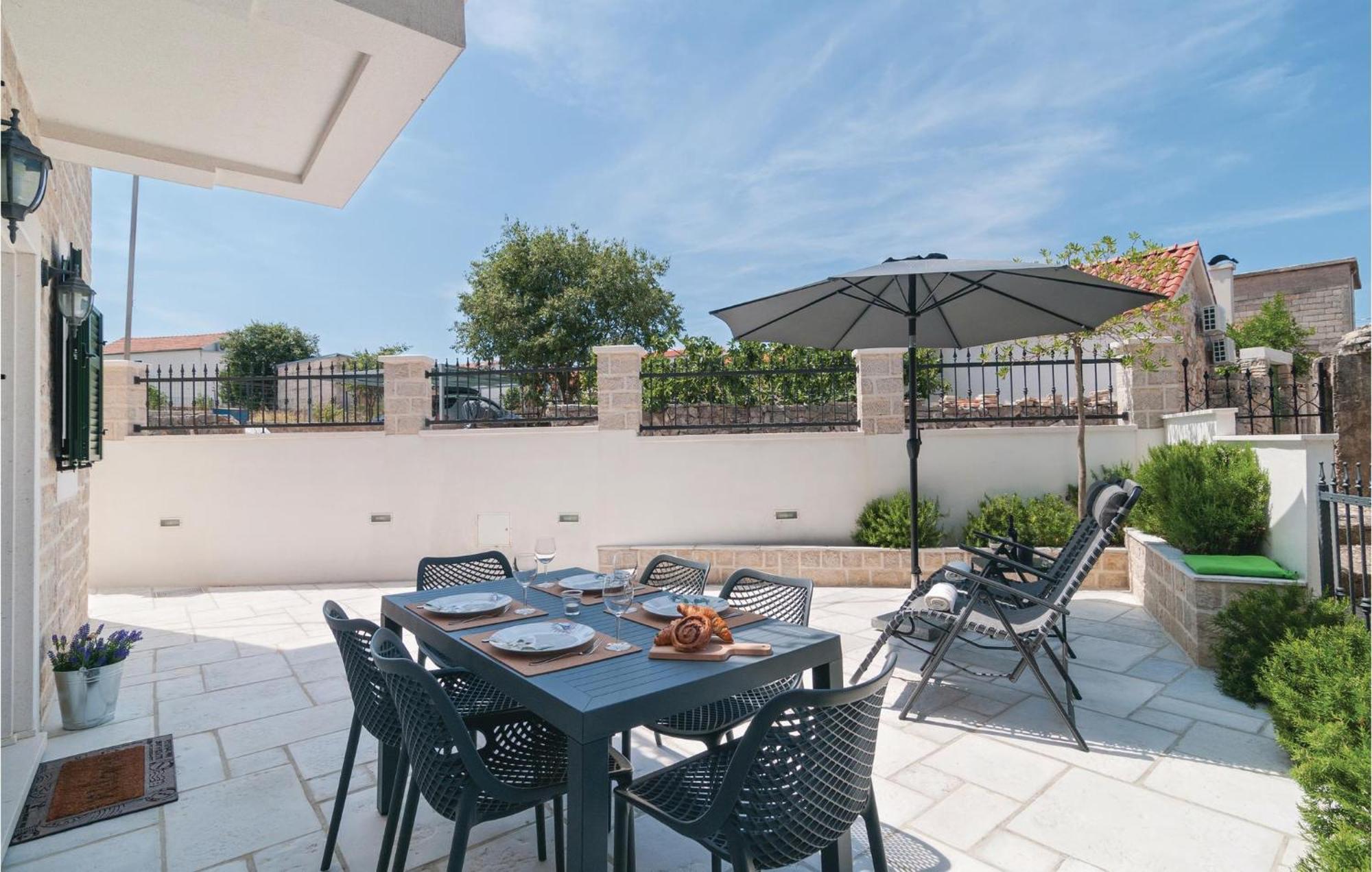 Stunning Home In Primosten With Kitchen 外观 照片